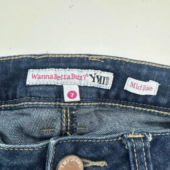 YMI Mid Rise Skinny Women's size 7 Dark Wash Blue Denim Jeans - Picture 3 of 5